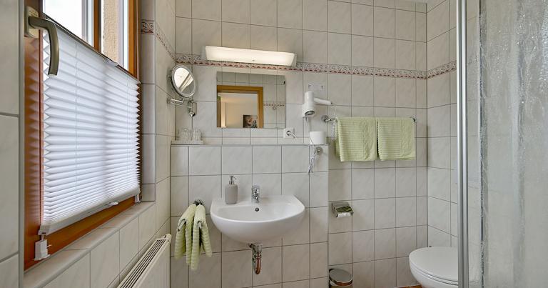 Bad vom Zweibettzimmer